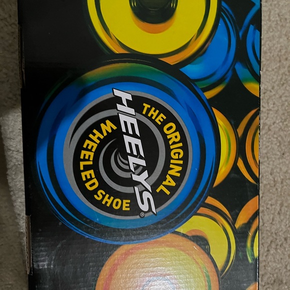 Brand New Heely Wheeled Shoes - Picture 2 of 5